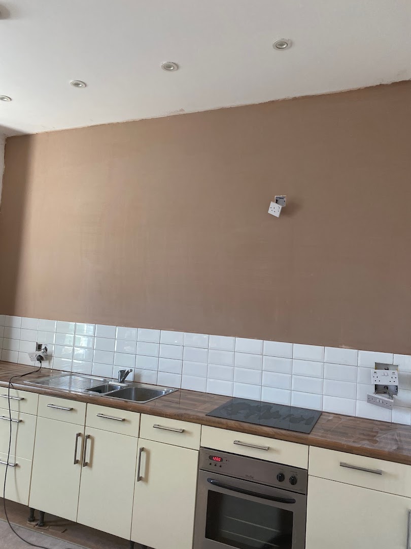 G S Thompson & Sons Plastering — Photos 14
